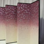 桜柄和紙の屏風
